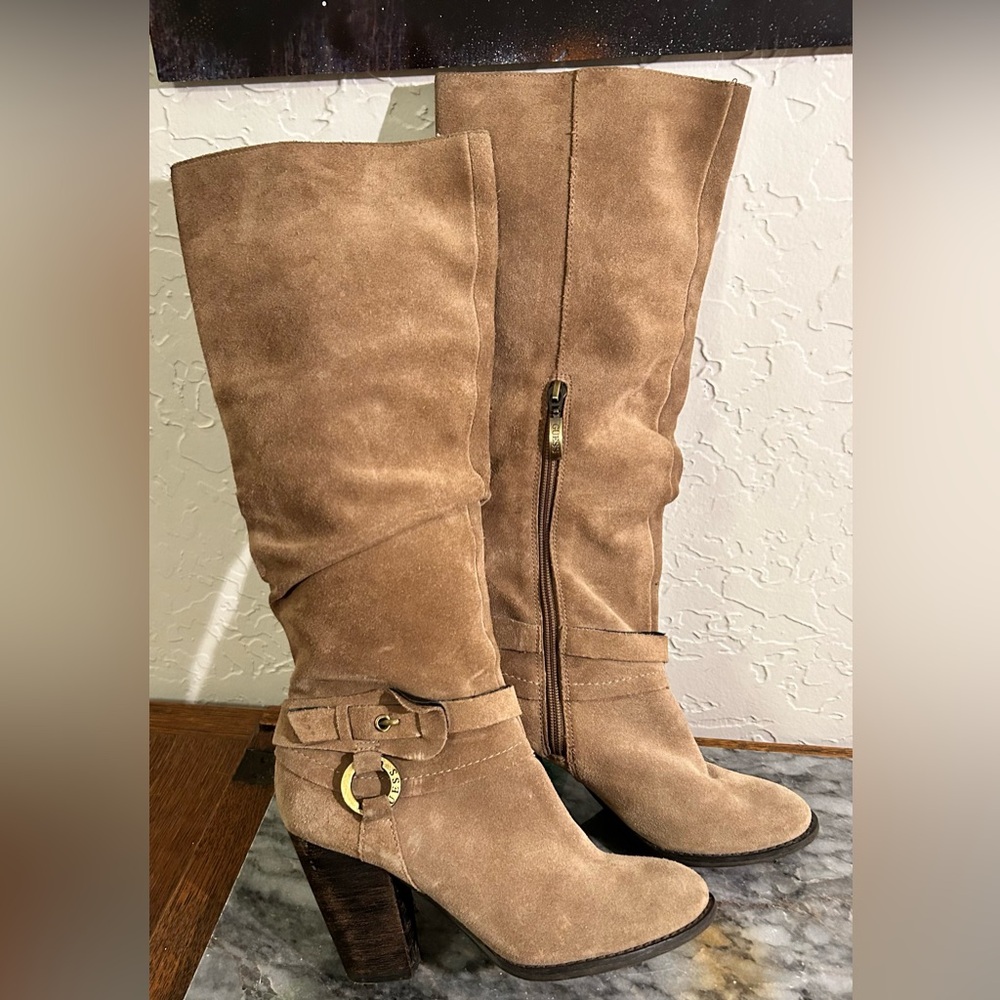 Guess size 5 tan suede heeled boots. Excellent condition.
